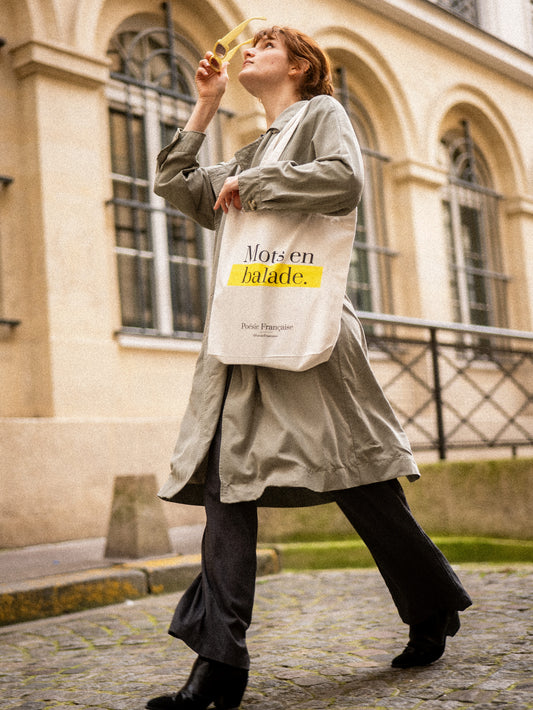 Tote bag Words on a stroll.